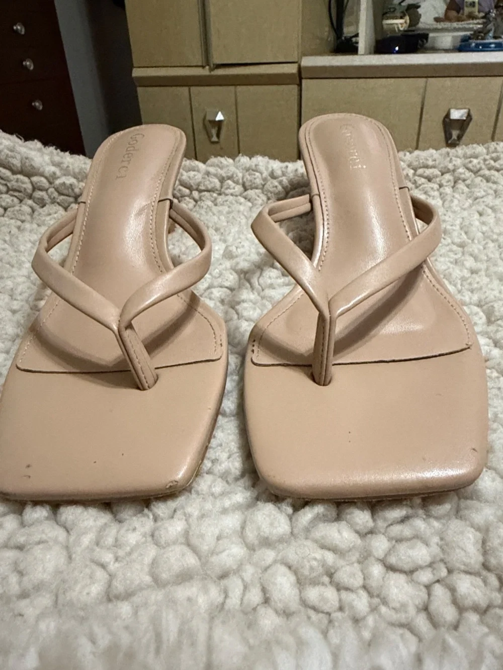 Tan sandal with kitten heel